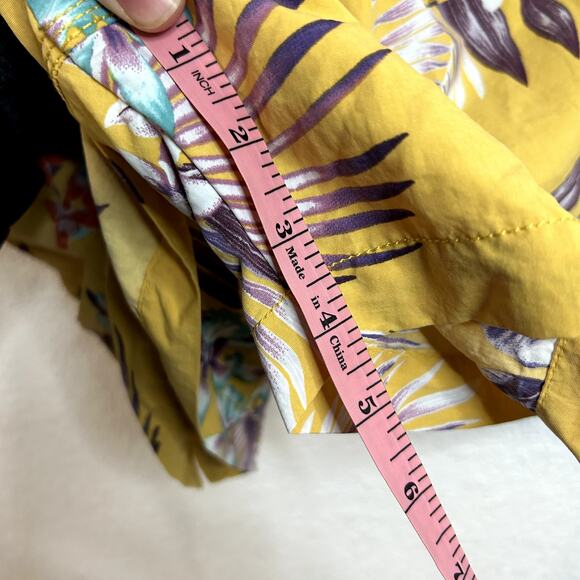 Tommy Bahama Swim Trunks Mens Size XL Yellow Floral 5" Resort Hawaii Preppy - Picture 5 of 6